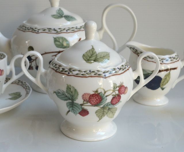 ★値段交渉可★NORITAKE ロイヤルオーチャード【ノリタケ】ティーポット